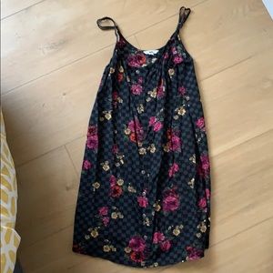 Cute sun dress racetrack print and roses